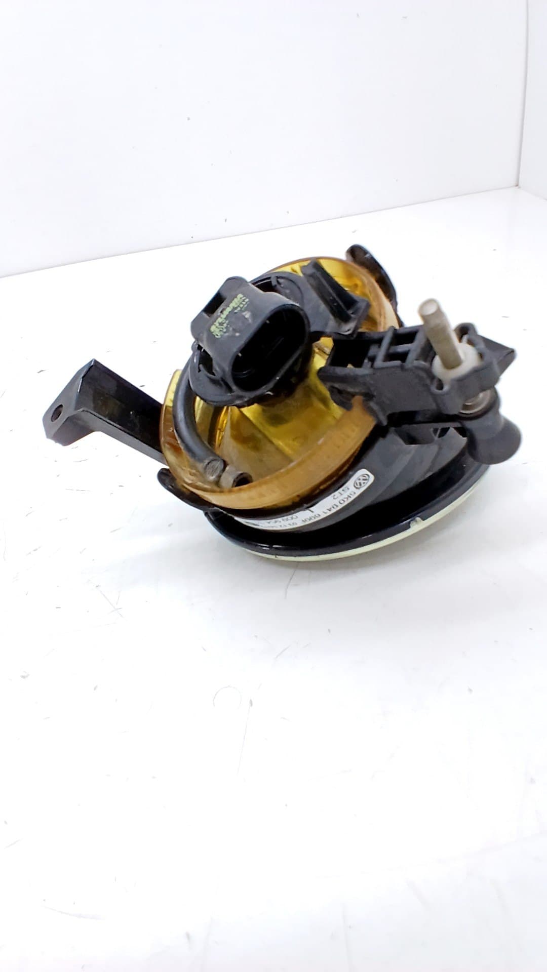 Faro antiniebla izquierdo VOLKSWAGEN TIGUAN (AX1) 4