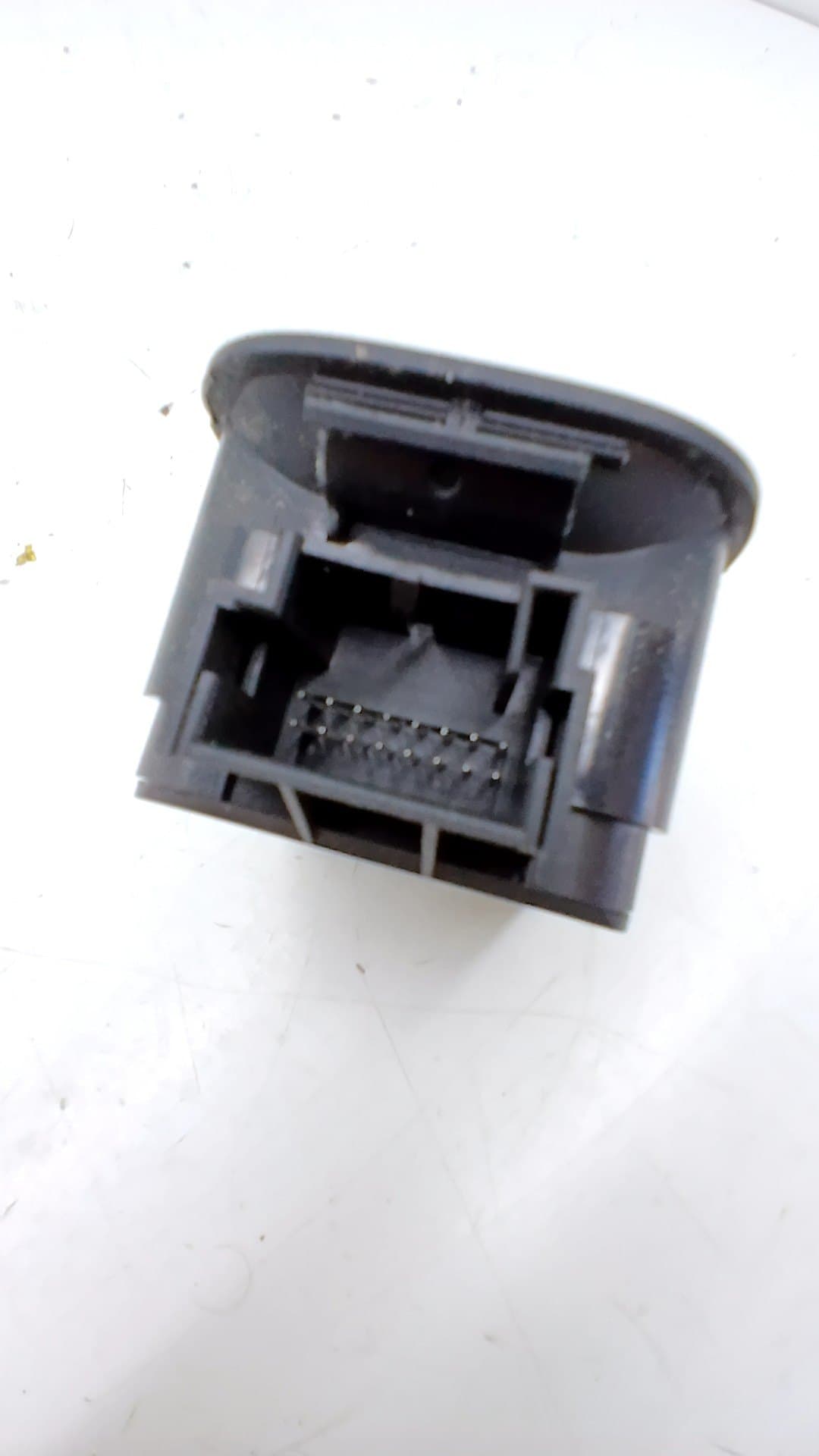 Freno de mano electrico VOLKSWAGEN TIGUAN (AX1) 2