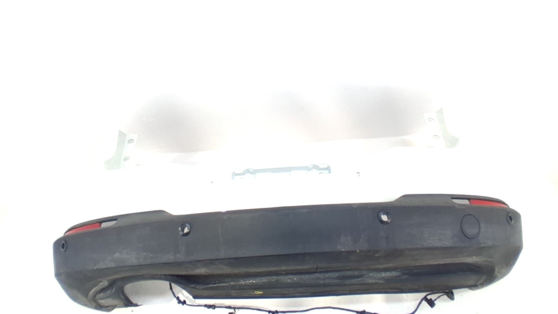 Paragolpes trasero VOLKSWAGEN TIGUAN (AX1)
