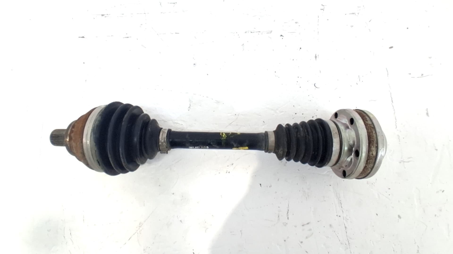Transmision delantera izquierda VOLKSWAGEN TIGUAN (AX1)