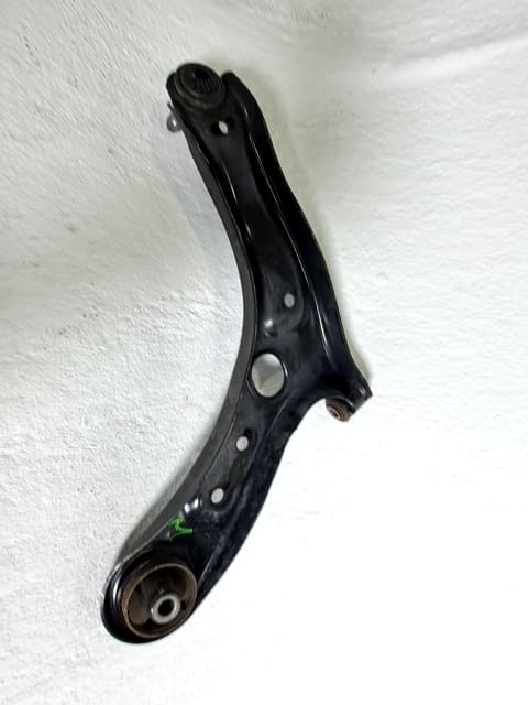 Brazo suspension inferior delantero derecho KIA RIO 2
