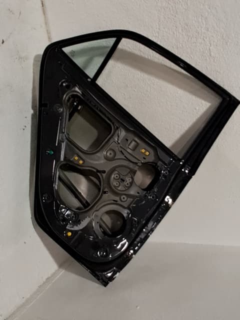 Puerta trasera izquierda KIA RIO 2