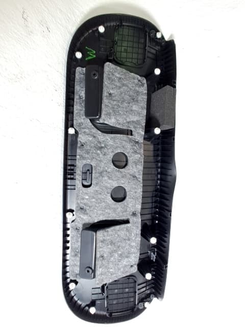 Guarnecido porton trasero KIA RIO 3