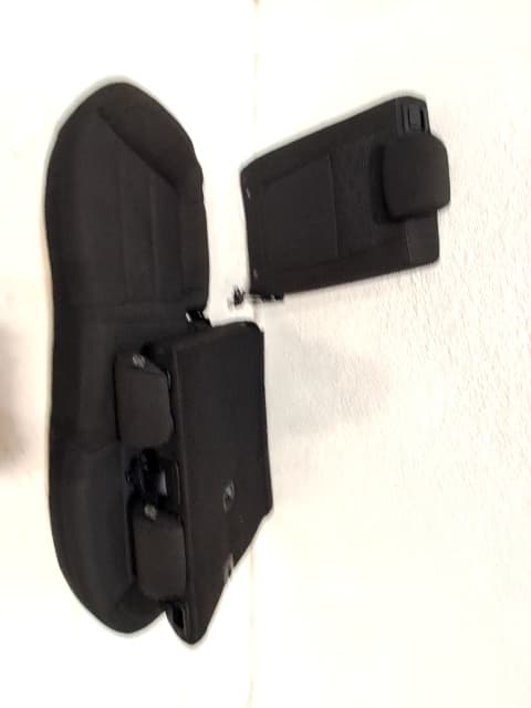 Cerradura asientos traseros KIA RIO