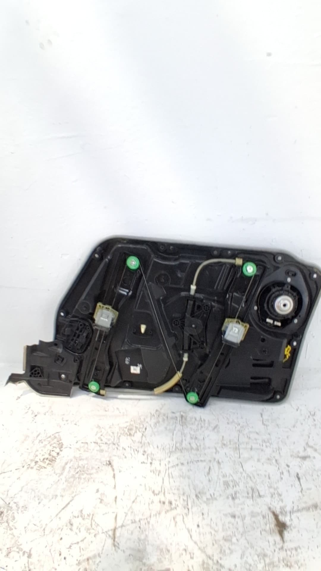 Elevalunas delantero izquierdo MERCEDES-BENZ CLASE A (W169) 2