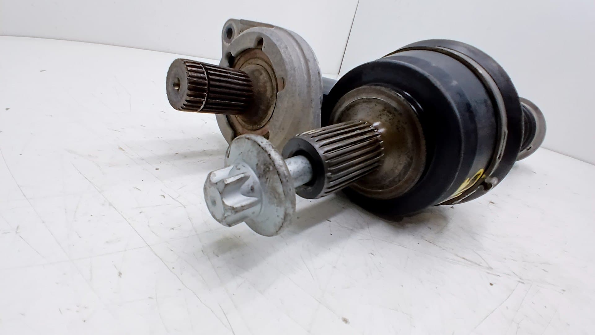 Transmision delantera derecha MERCEDES-BENZ CLASE A (W169) 4