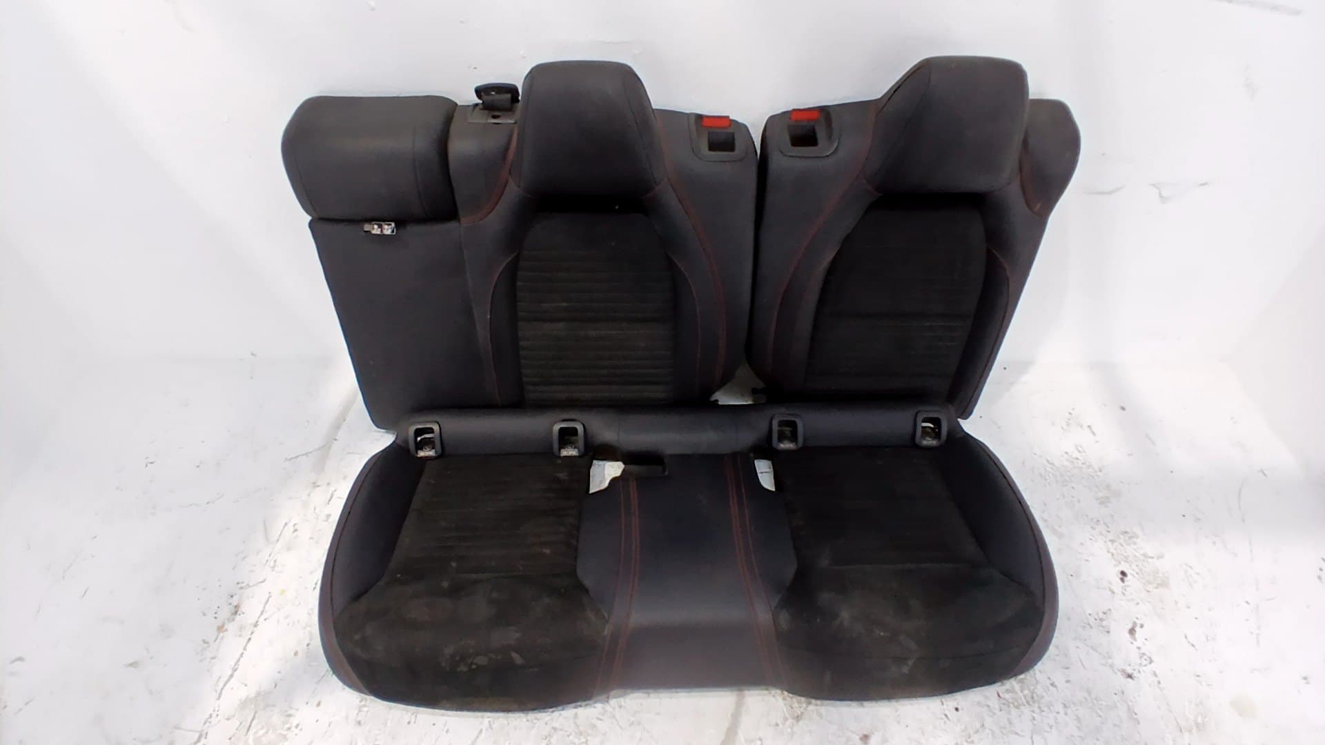 Cerradura asientos traseros MERCEDES-BENZ CLASE A (W169)