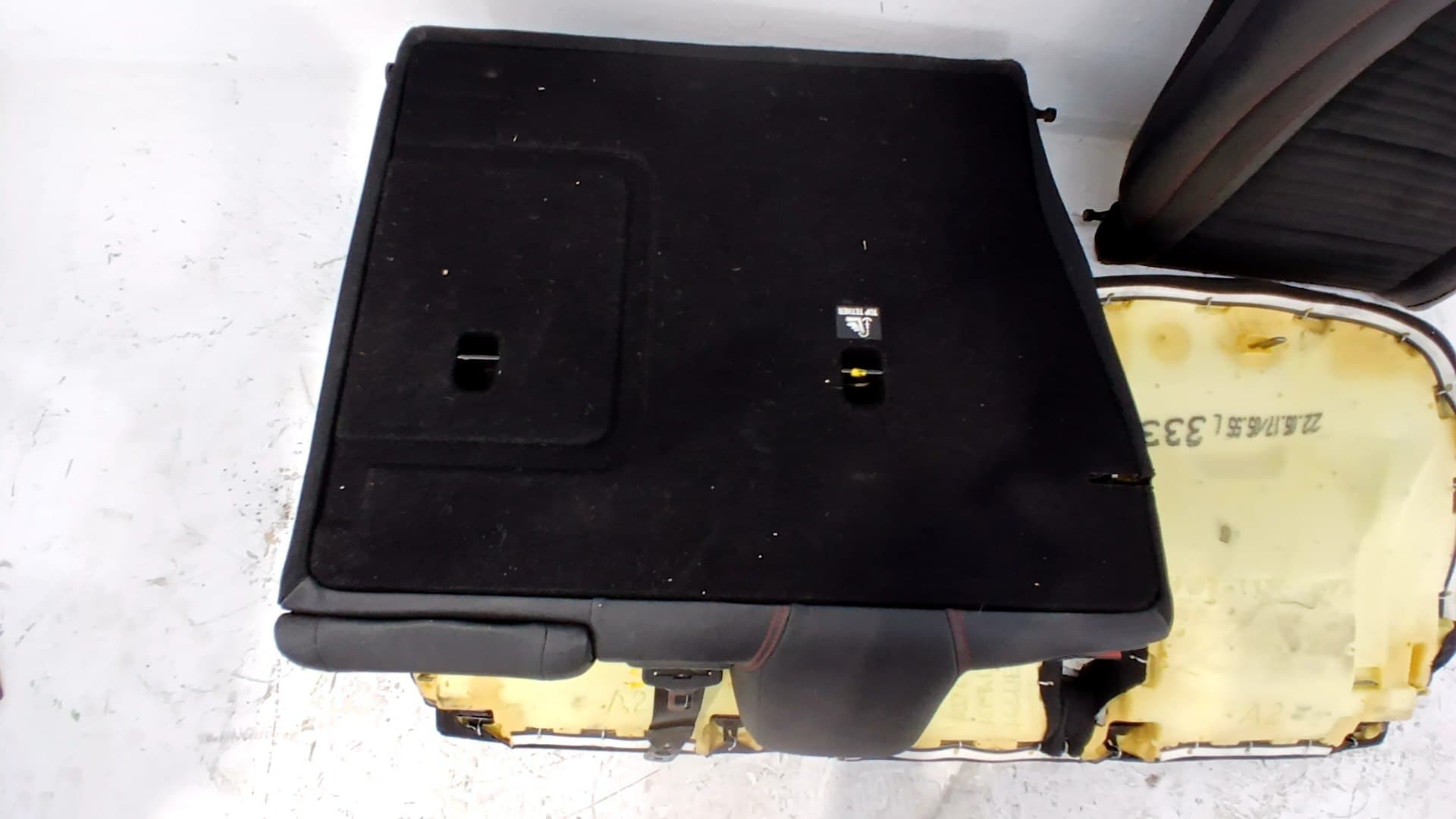 Cerradura asientos traseros MERCEDES-BENZ CLASE A (W169) 5