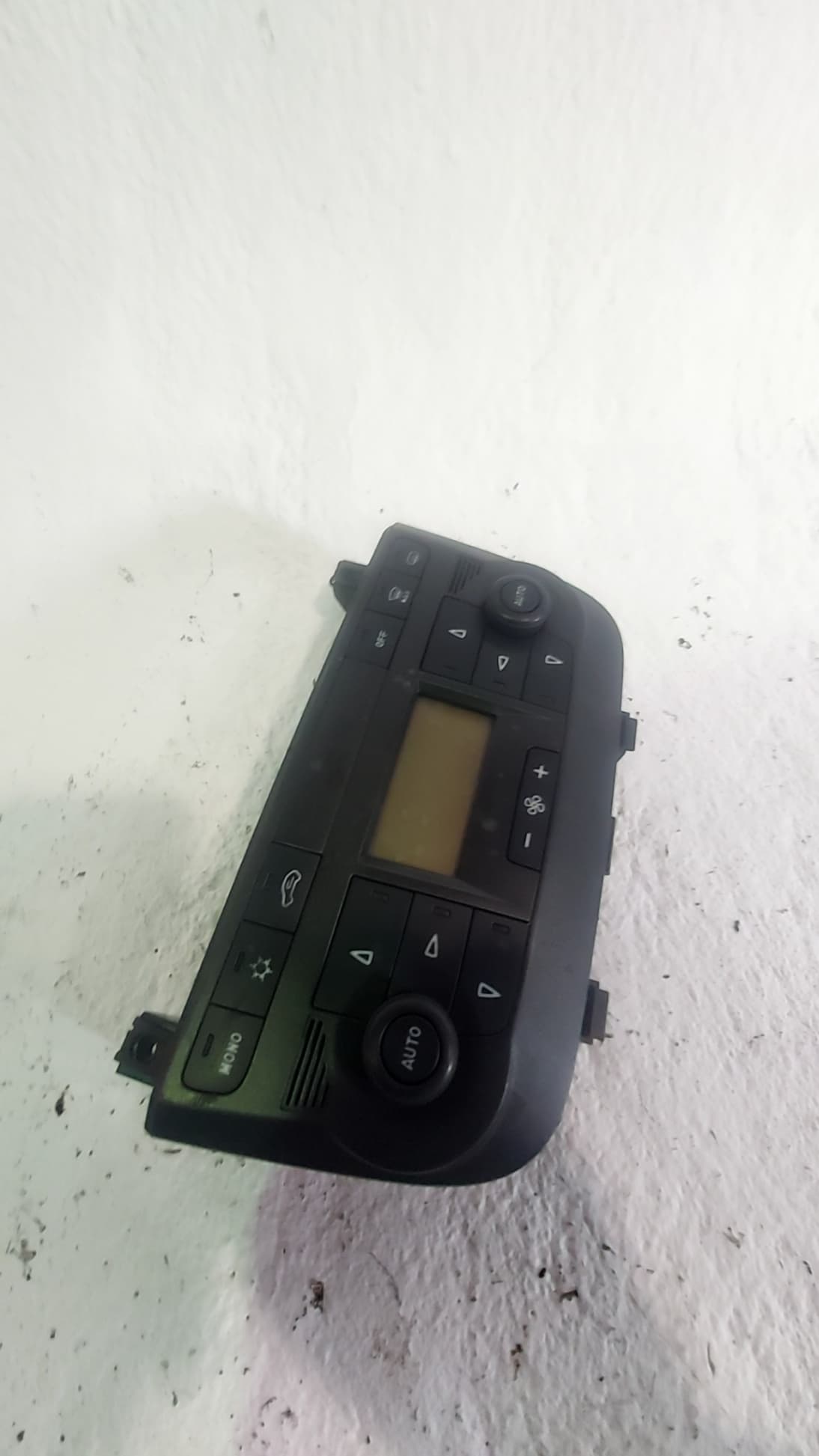 Mando climatizador FIAT GRANDE PUNTO (199) 4