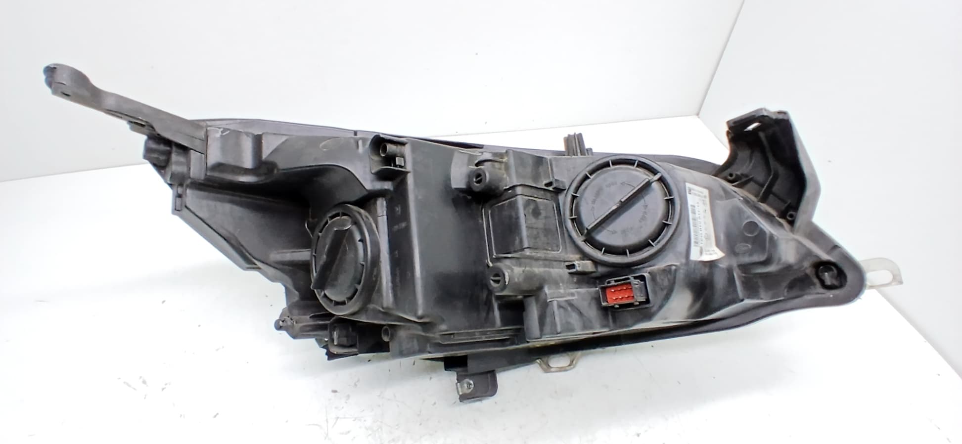 Faro izquierdo OPEL ASTRA J LIM. 3