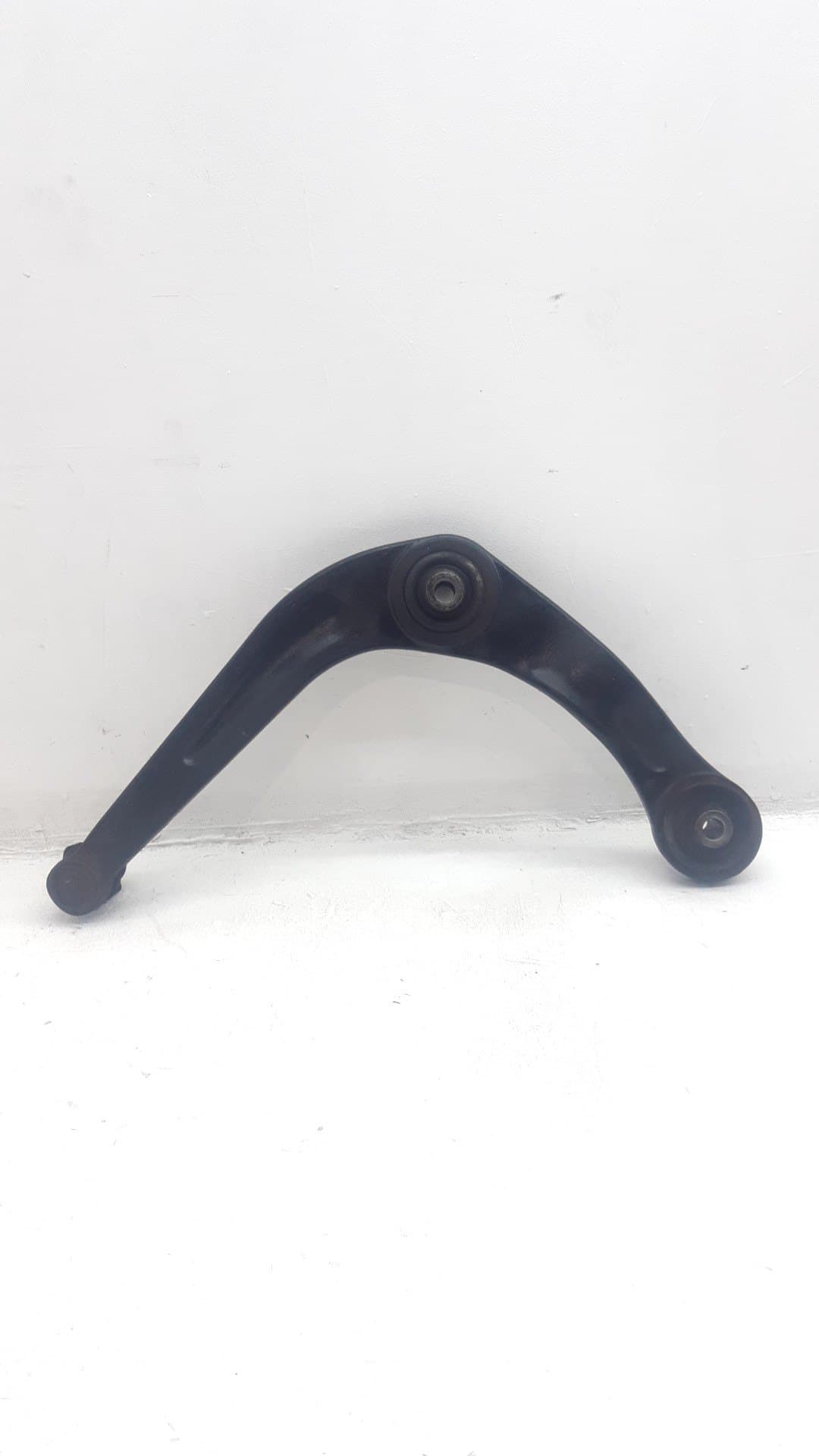 Brazo suspension inferior delantero derecho PEUGEOT 206 BERLINA