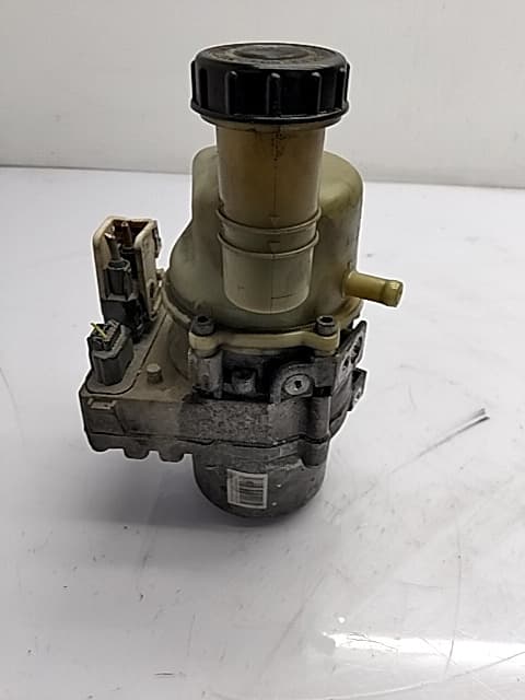Bomba direccion DACIA DOKKER 4