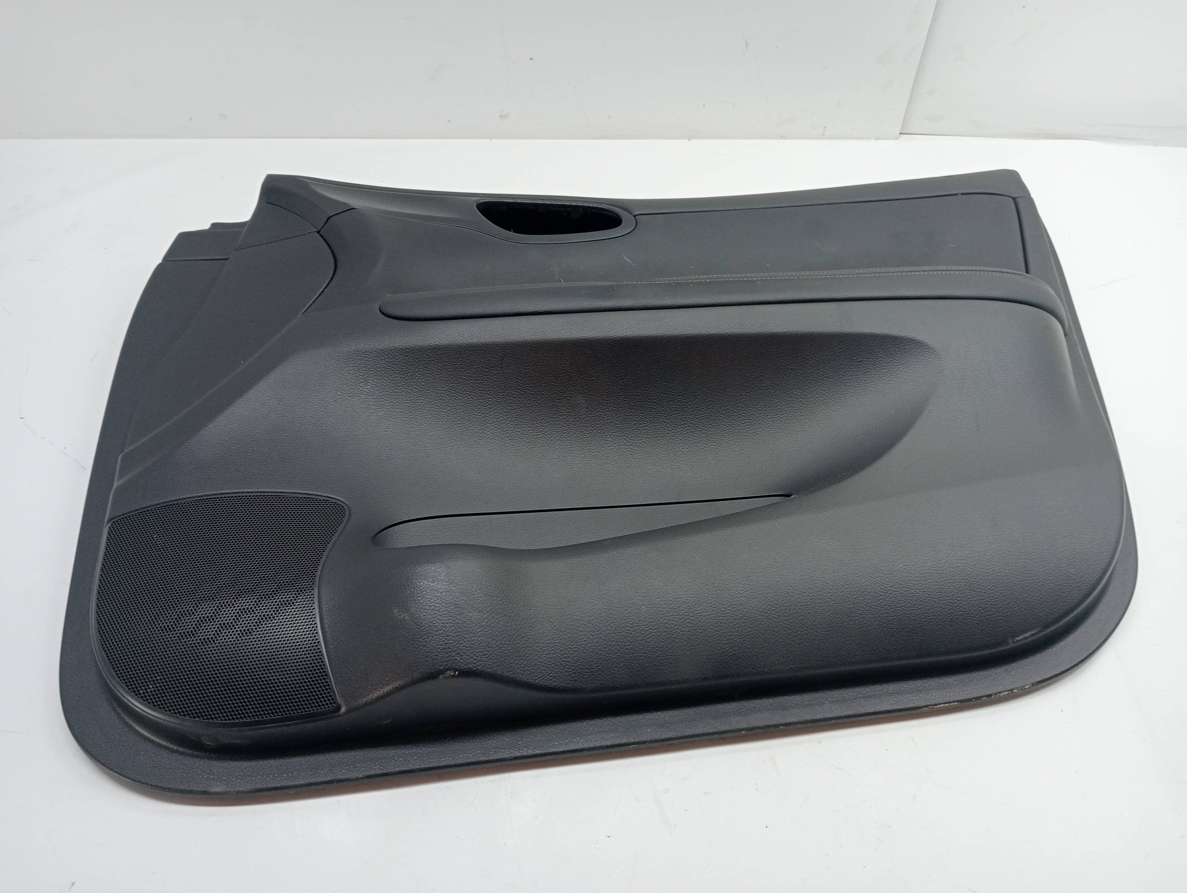 Guarnecido puerta delantera derecha NISSAN PULSAR (C13)