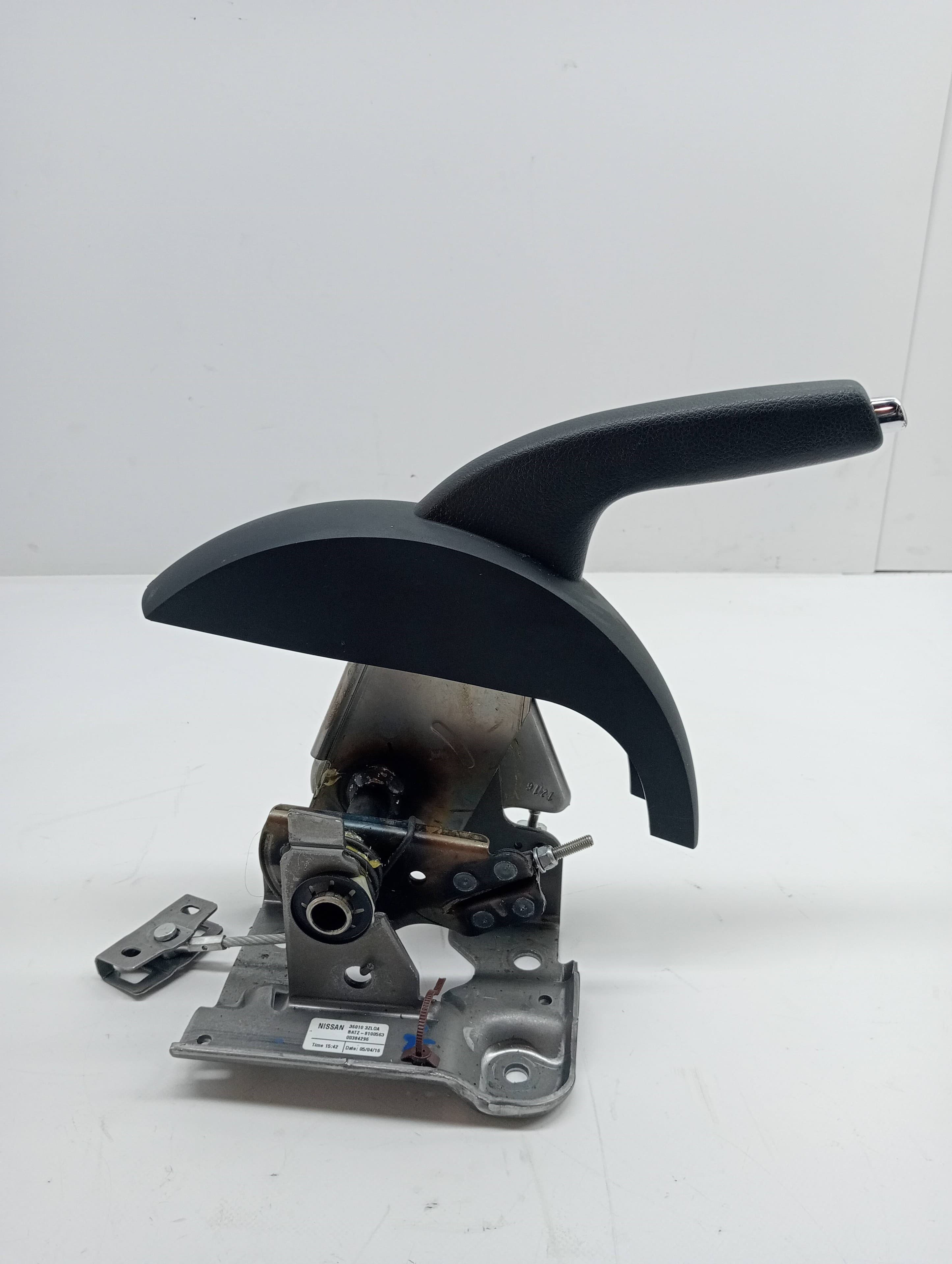 Palanca freno de mano NISSAN PULSAR (C13)