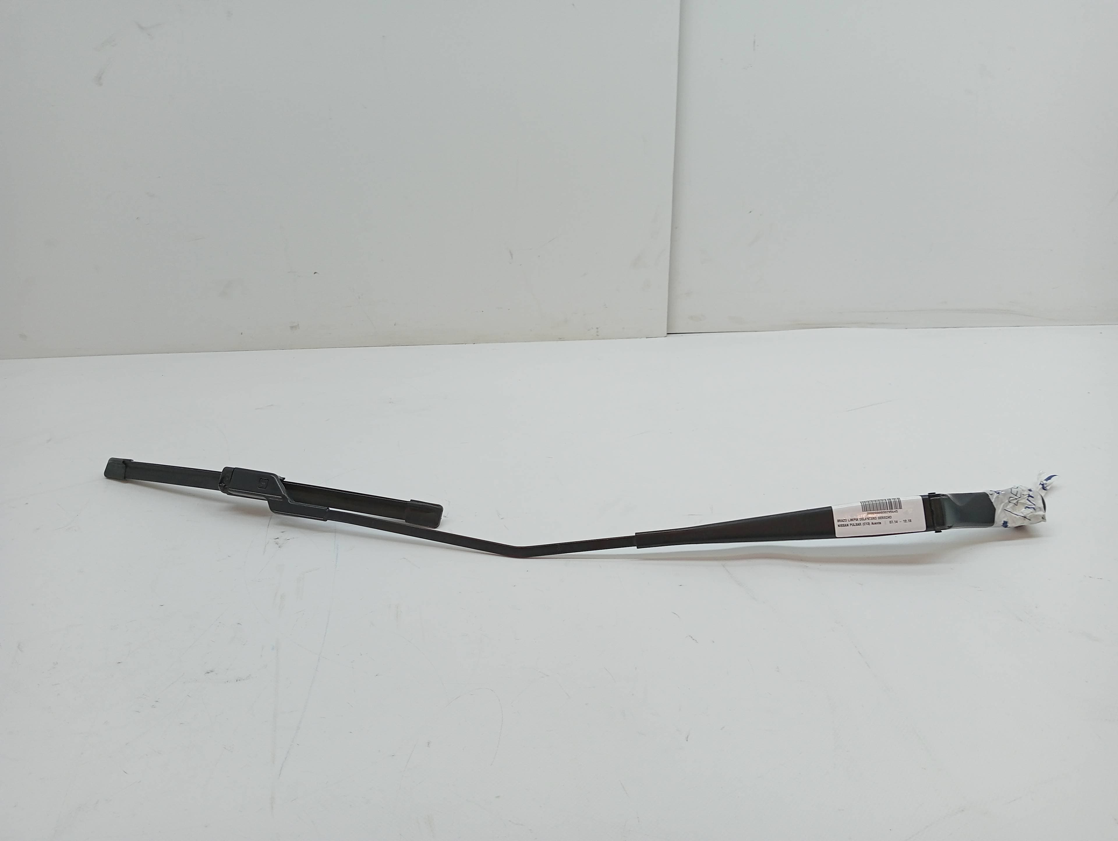 Brazo limpia delantero derecho NISSAN PULSAR (C13)