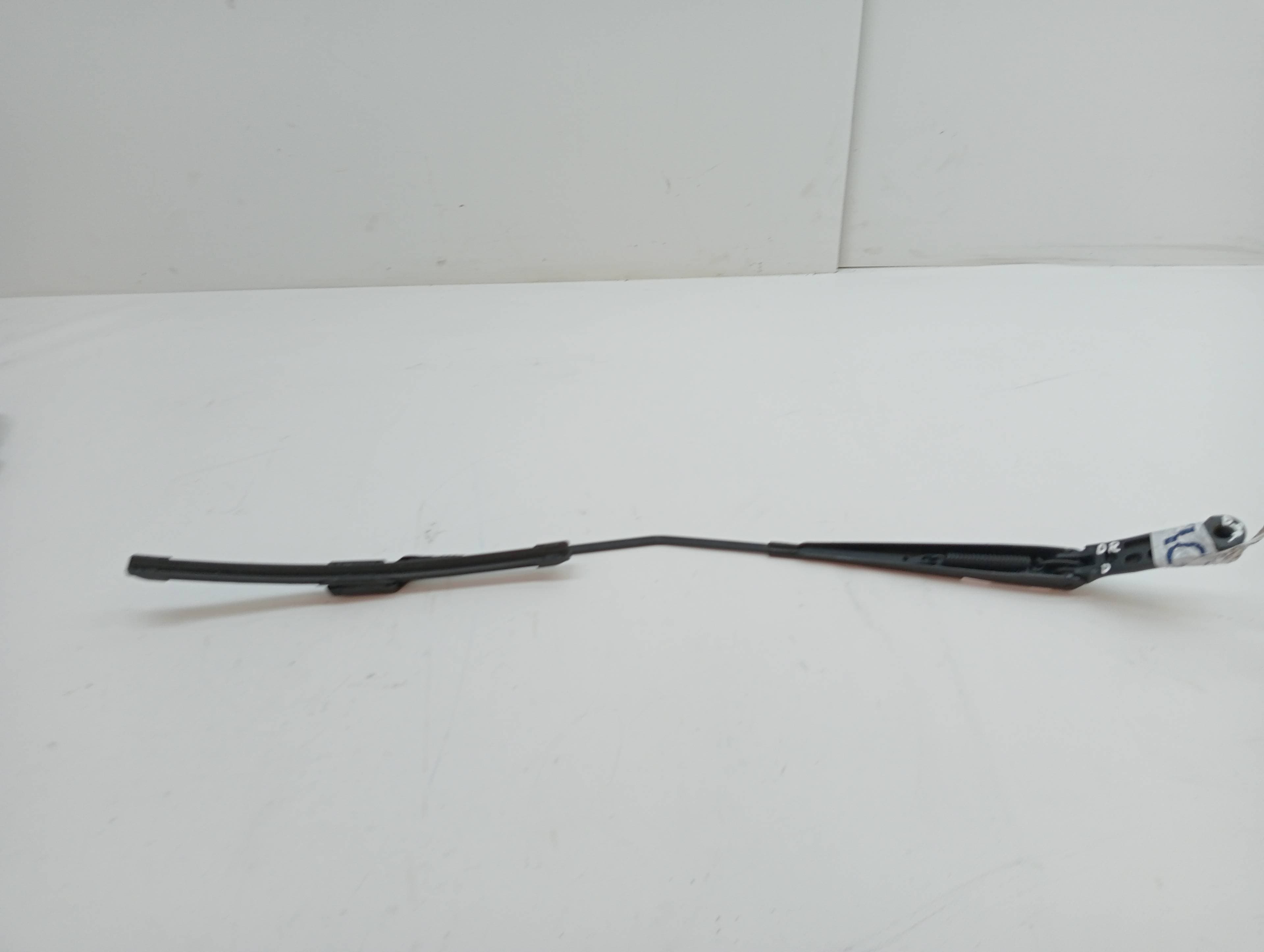 Brazo limpia delantero derecho NISSAN PULSAR (C13) 2