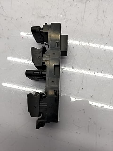 Mando elevalunas delantero izquierdo SEAT TOLEDO (1M2) 2