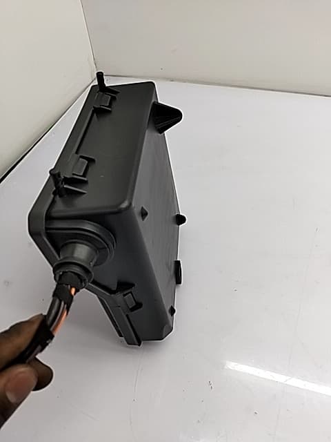 Caja reles / fusibles AUDI A4 AVANT (8K5) (2008) 5