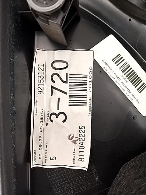 Guarnecido puerta delantera derecha AUDI A4 AVANT (8K5) (2008) 4