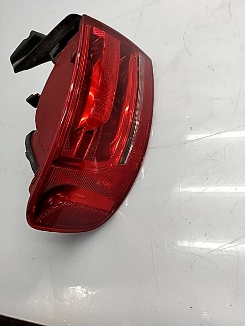 Piloto trasero izquierdo AUDI A4 AVANT (8K5) (2008)