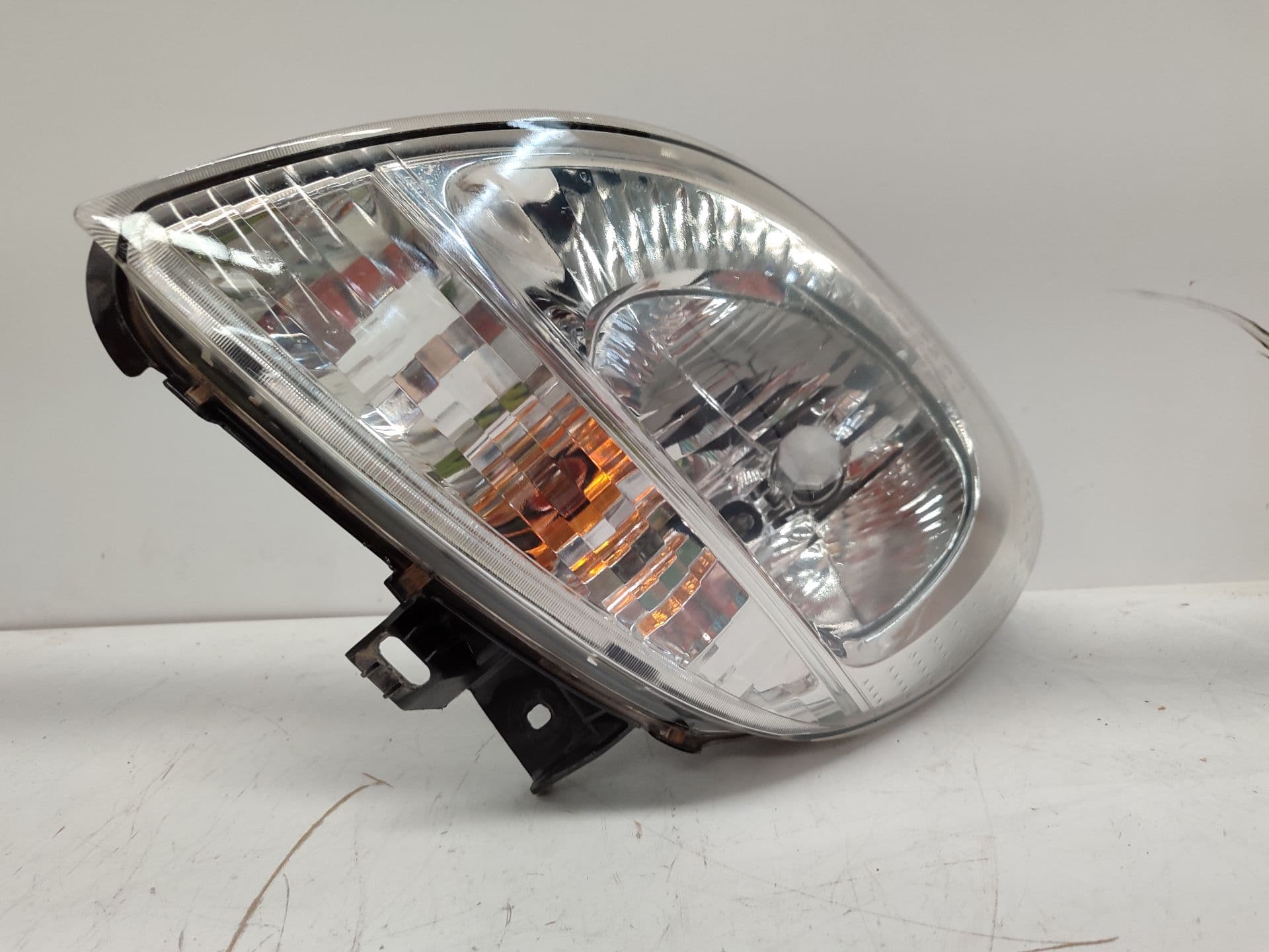 Faro izquierdo NISSAN KUBISTAR (X76) 2
