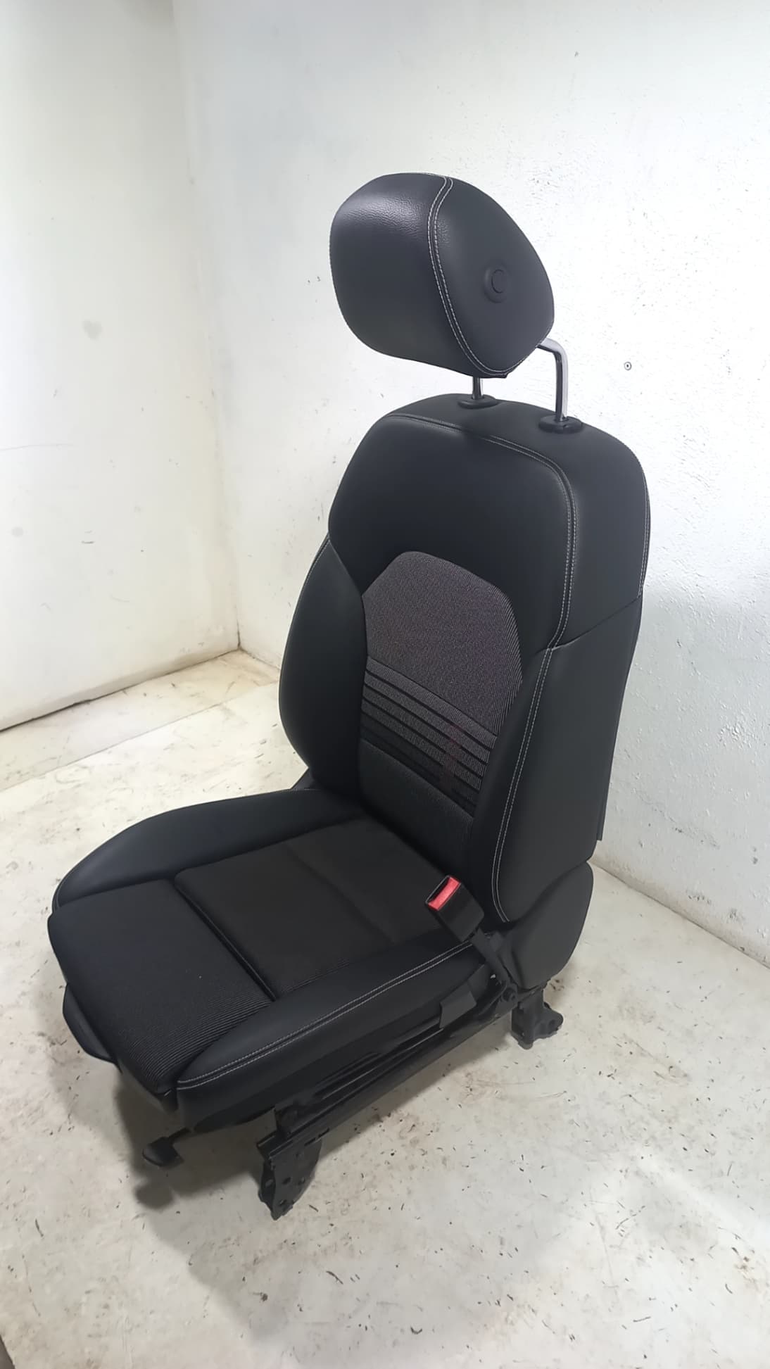 Asiento delantero derecho MERCEDES-BENZ CLASE B SPORTS TOURER (W246, W242) 3