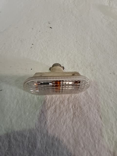 Piloto lateral izquierdo FORD FOCUS BERLINA (CAP) 3