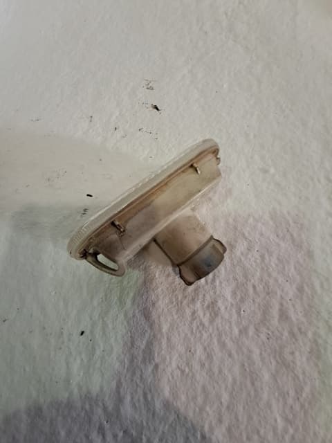 Piloto lateral izquierdo FORD FOCUS BERLINA (CAP)