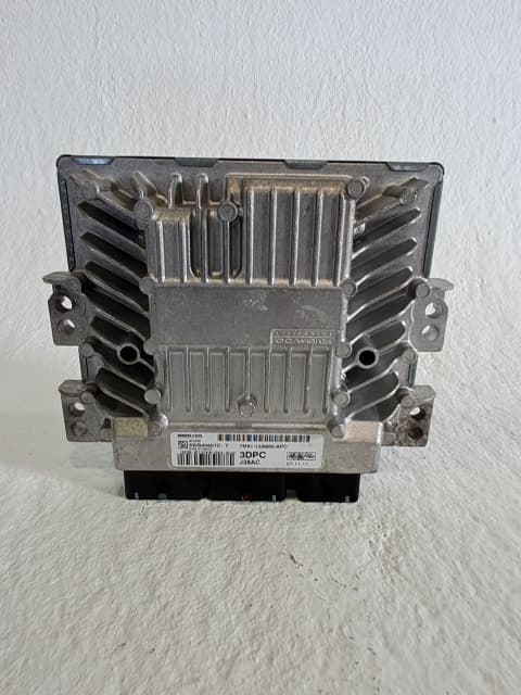 Centralita motor uce FORD FOCUS BERLINA (CAP) 4