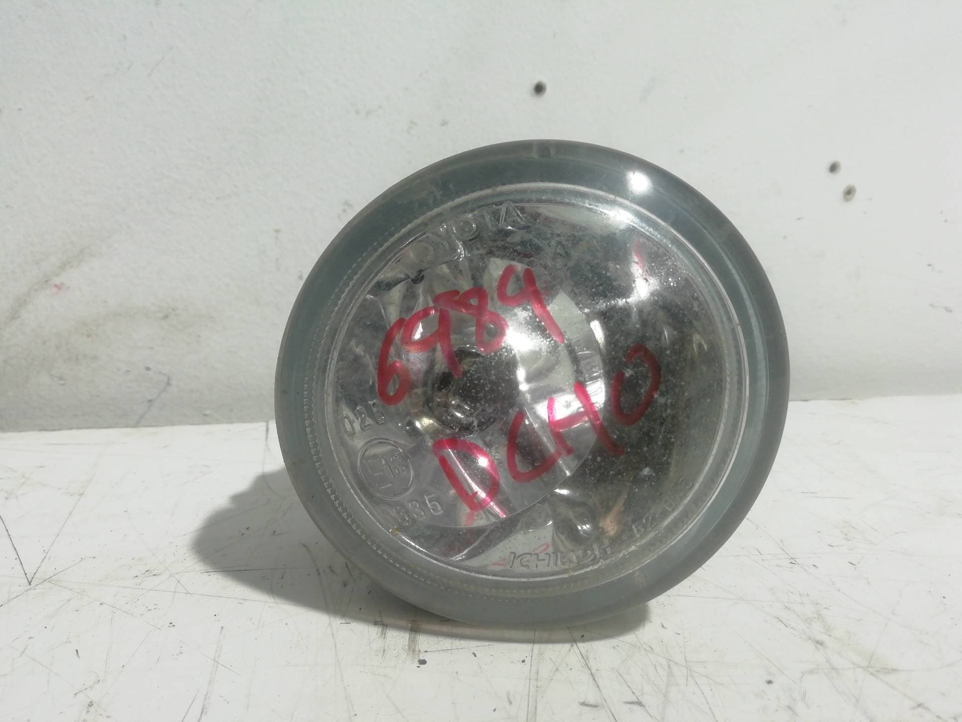 Faro antiniebla derecho TOYOTA COROLLA VERSO (E12)