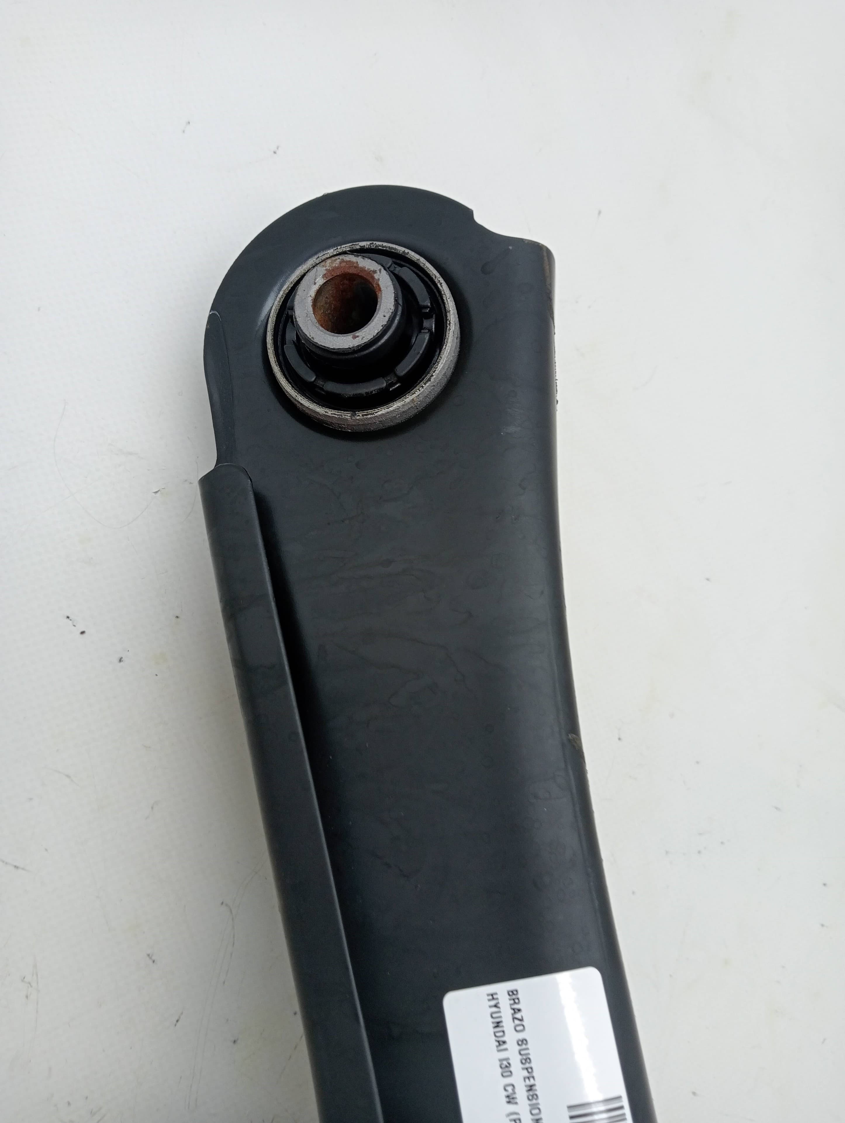 Brazo suspension inferior trasero izquierdo HYUNDAI I30 CW (PD) 2