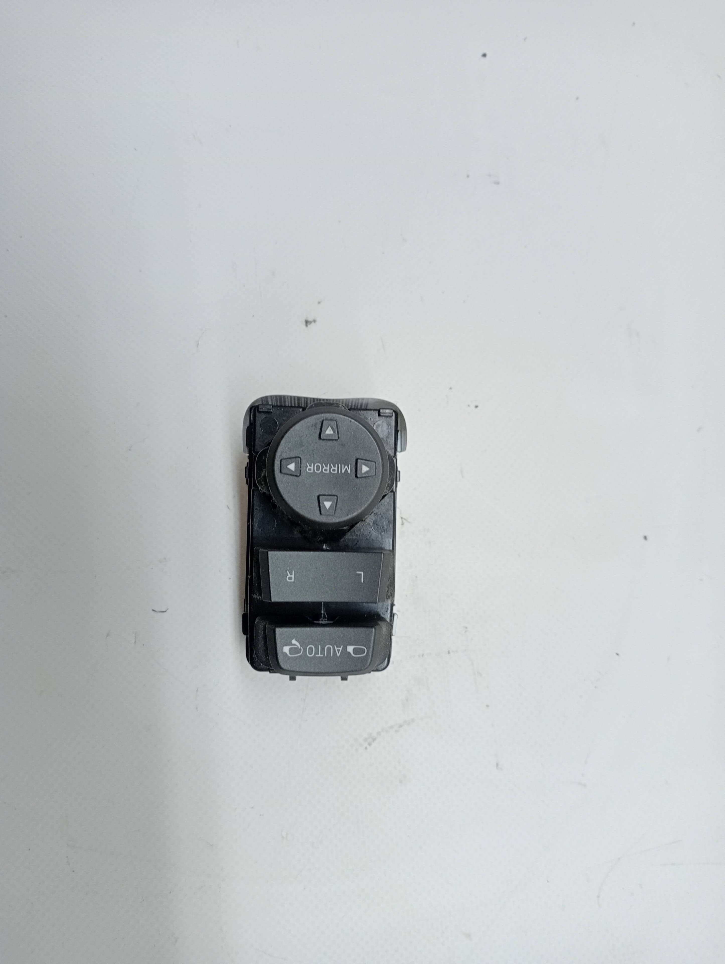 Mando retrovisor HYUNDAI I30 CW (PD) 3