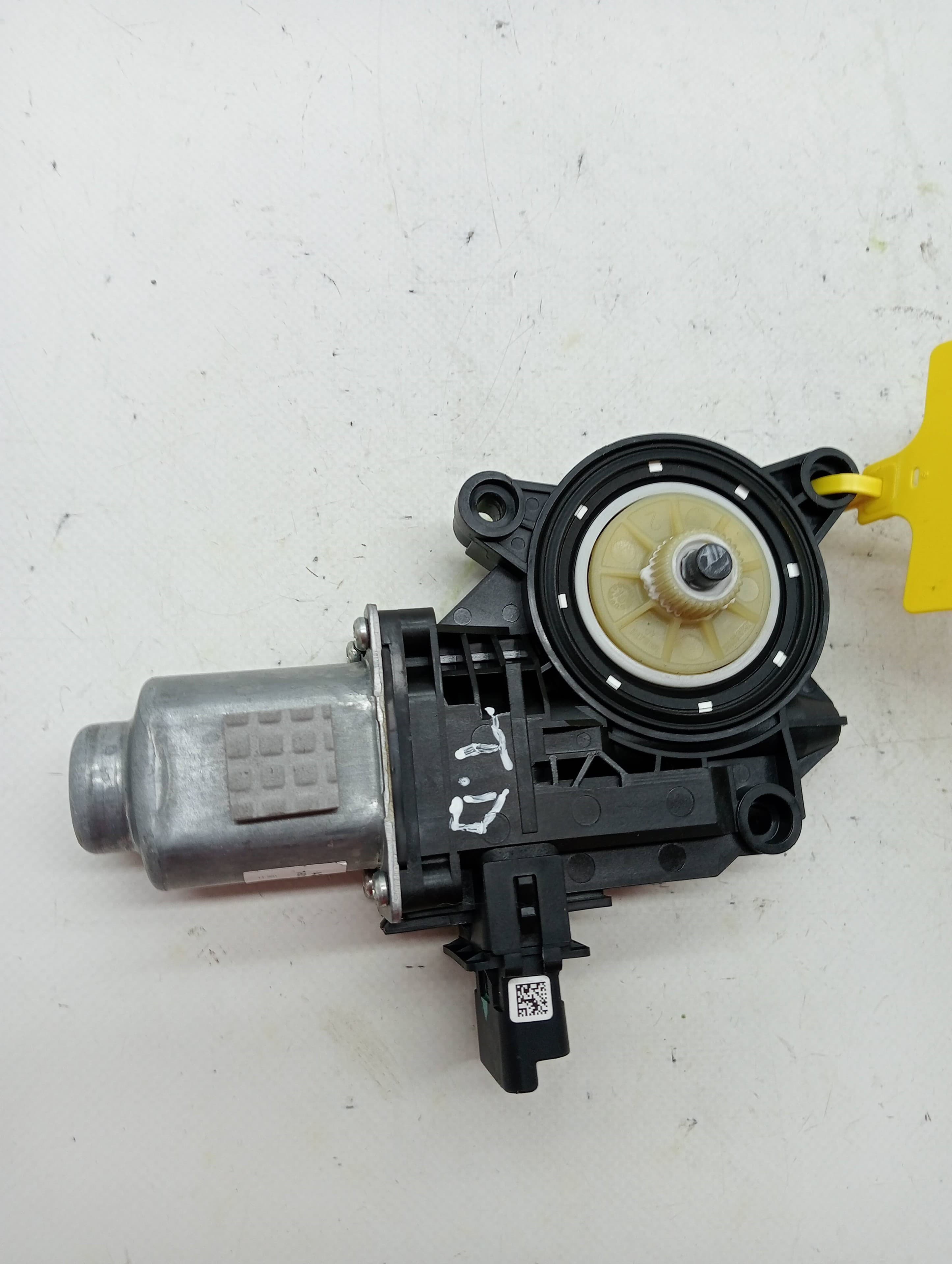 Motor elevalunas trasero derecho HYUNDAI I30 CW (PD) 3