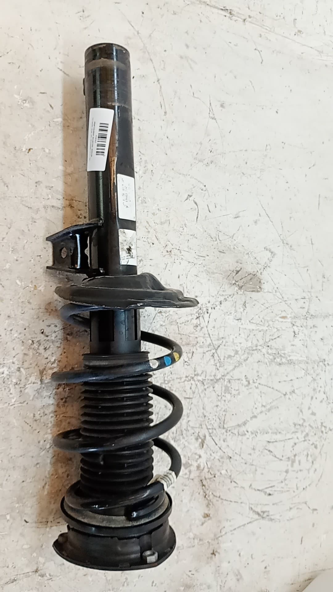 Amortiguador delantero derecho VOLKSWAGEN TIGUAN (AX1)