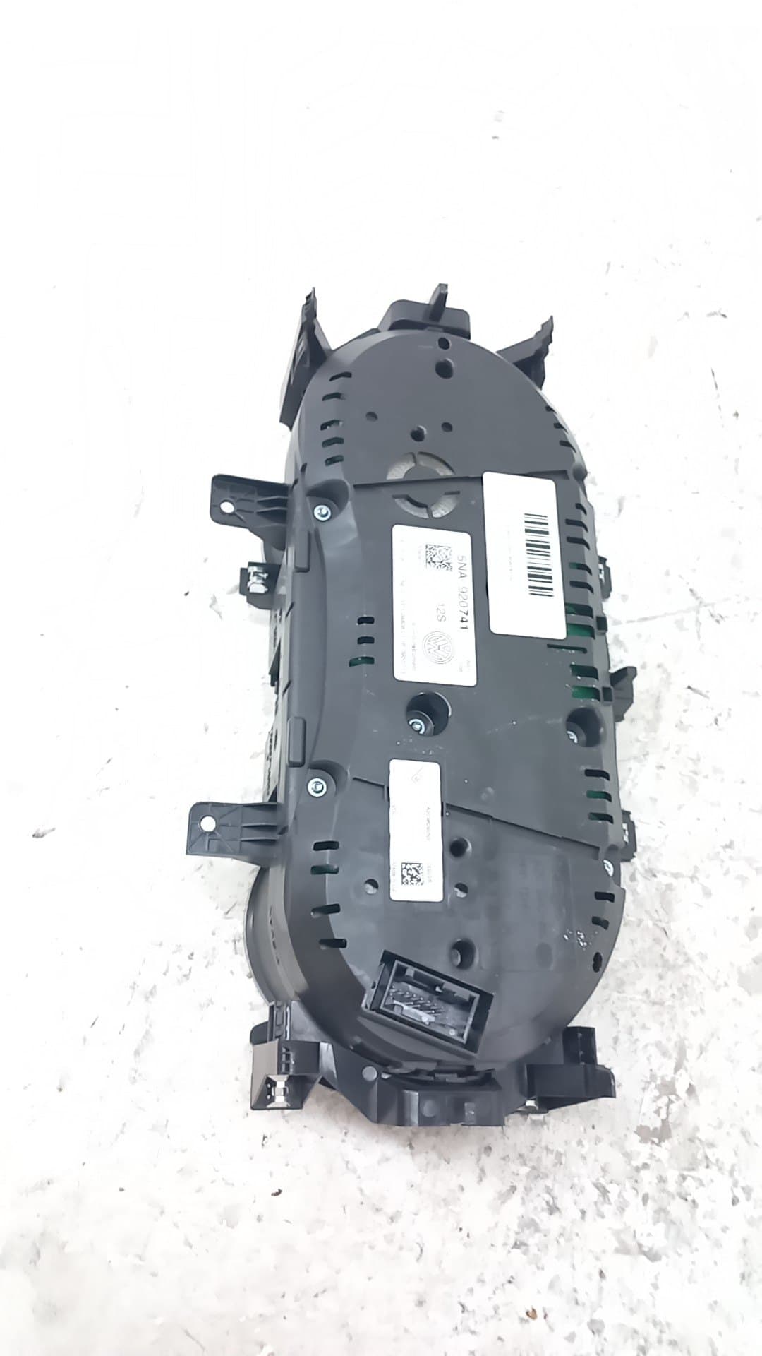 Cuadro instrumentos VOLKSWAGEN TIGUAN (AX1) 4