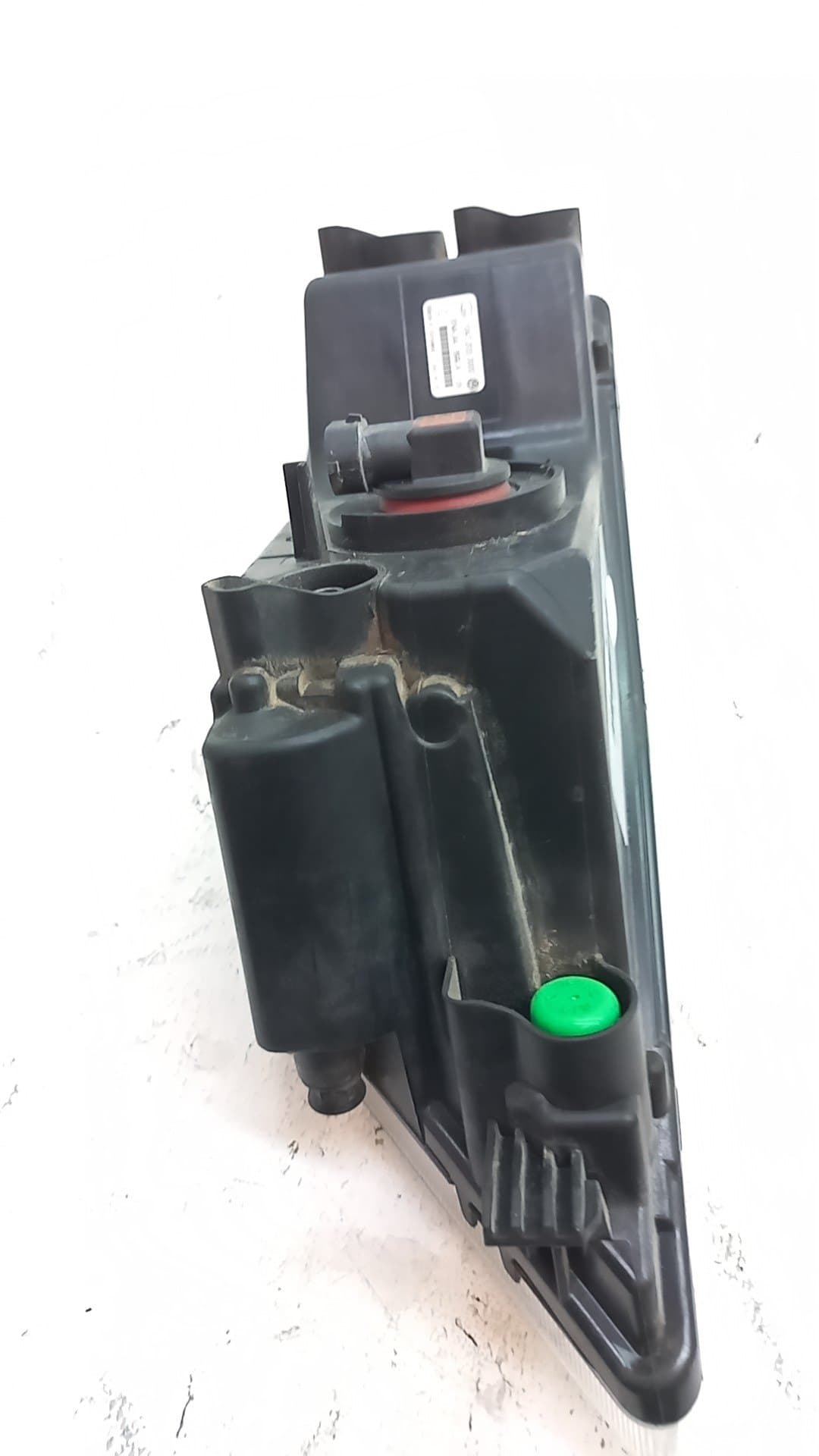 Faro antiniebla izquierdo VOLKSWAGEN TIGUAN (AX1) 3