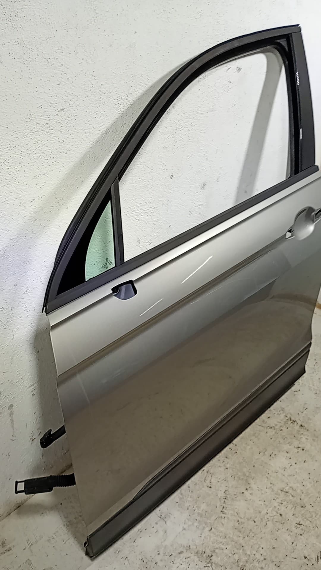Puerta delantera izquierda VOLKSWAGEN TIGUAN (AX1) 5