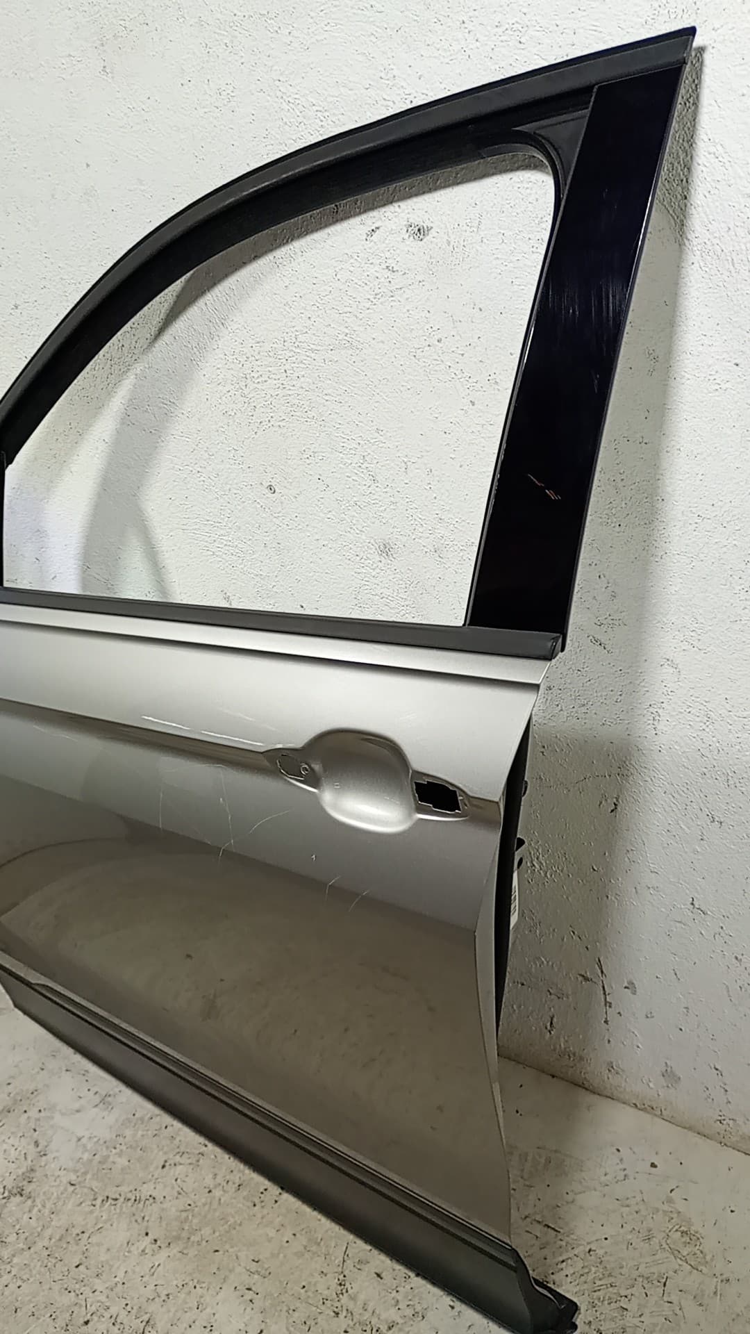 Puerta delantera izquierda VOLKSWAGEN TIGUAN (AX1) 4