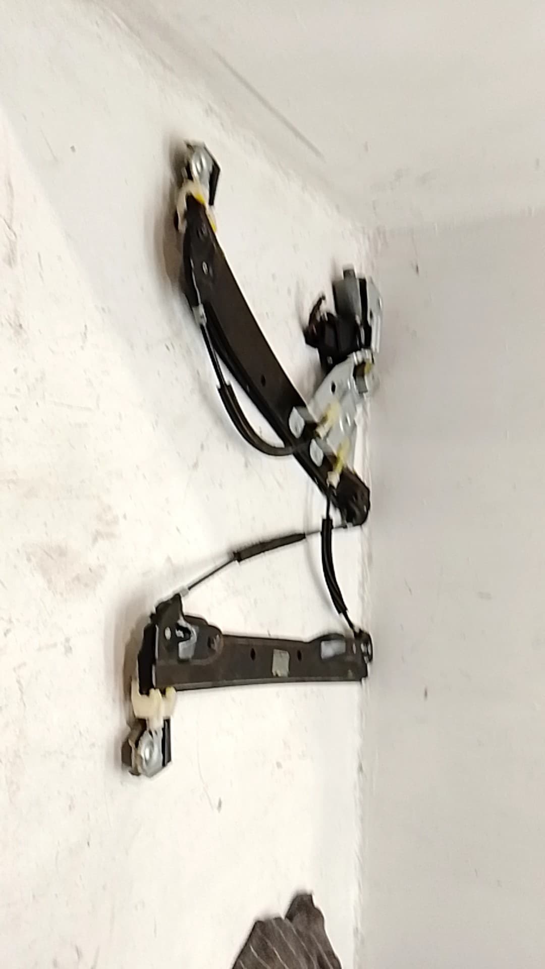 Elevalunas delantero izquierdo OPEL MERIVA B