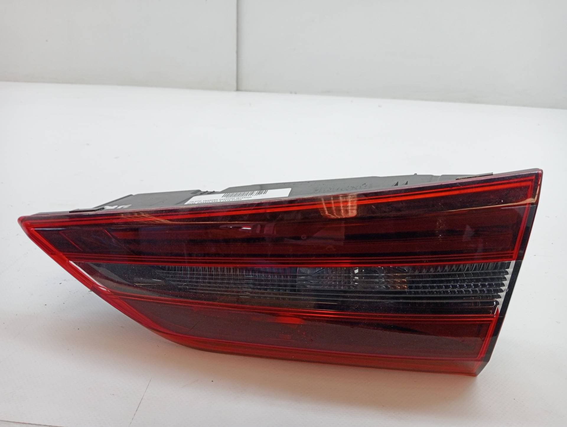 Piloto trasero derecho interior OPEL GRANDLAND X (A18,P1UO)