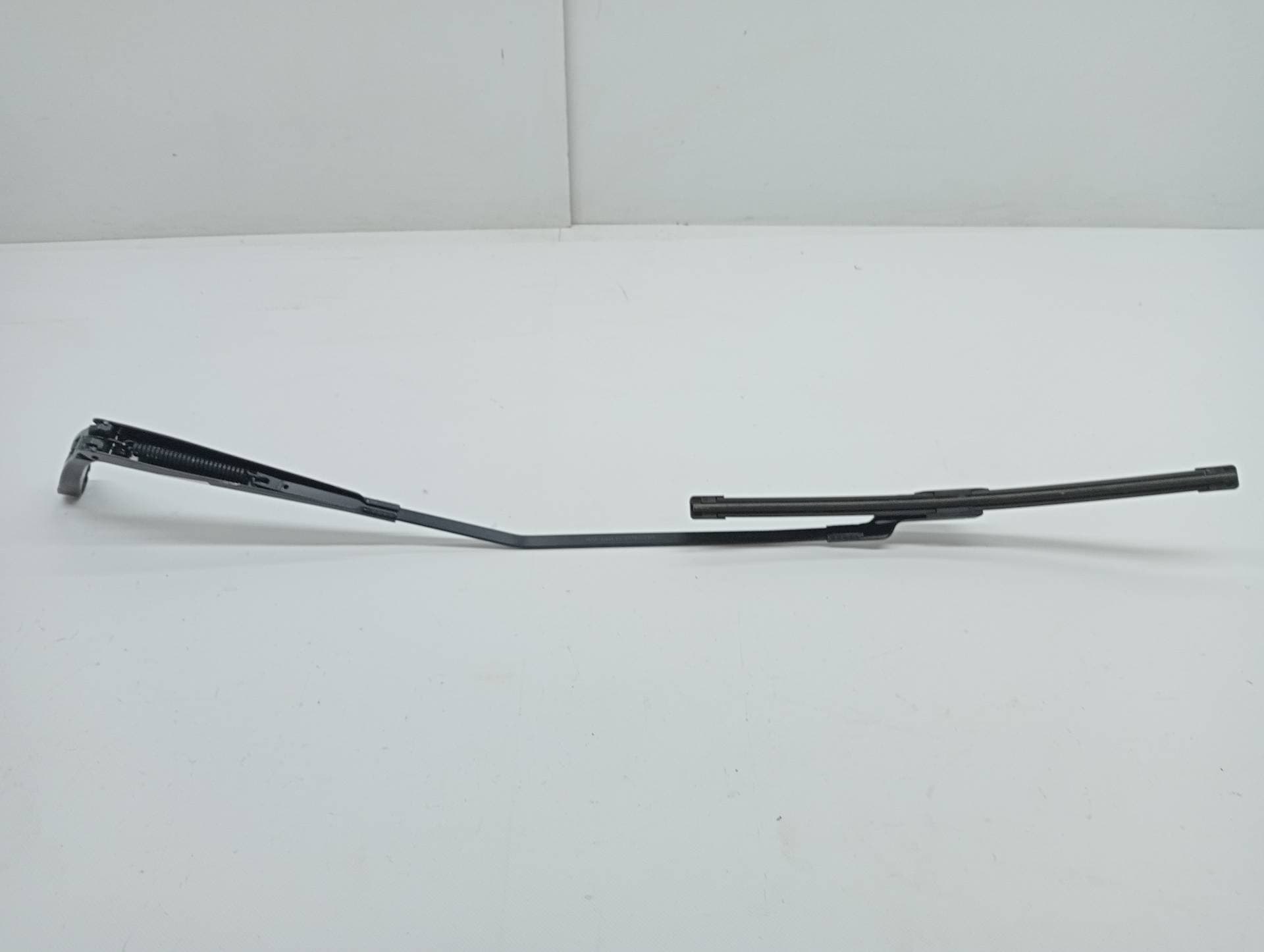 Brazo limpia delantero derecho OPEL GRANDLAND X (A18,P1UO) 3