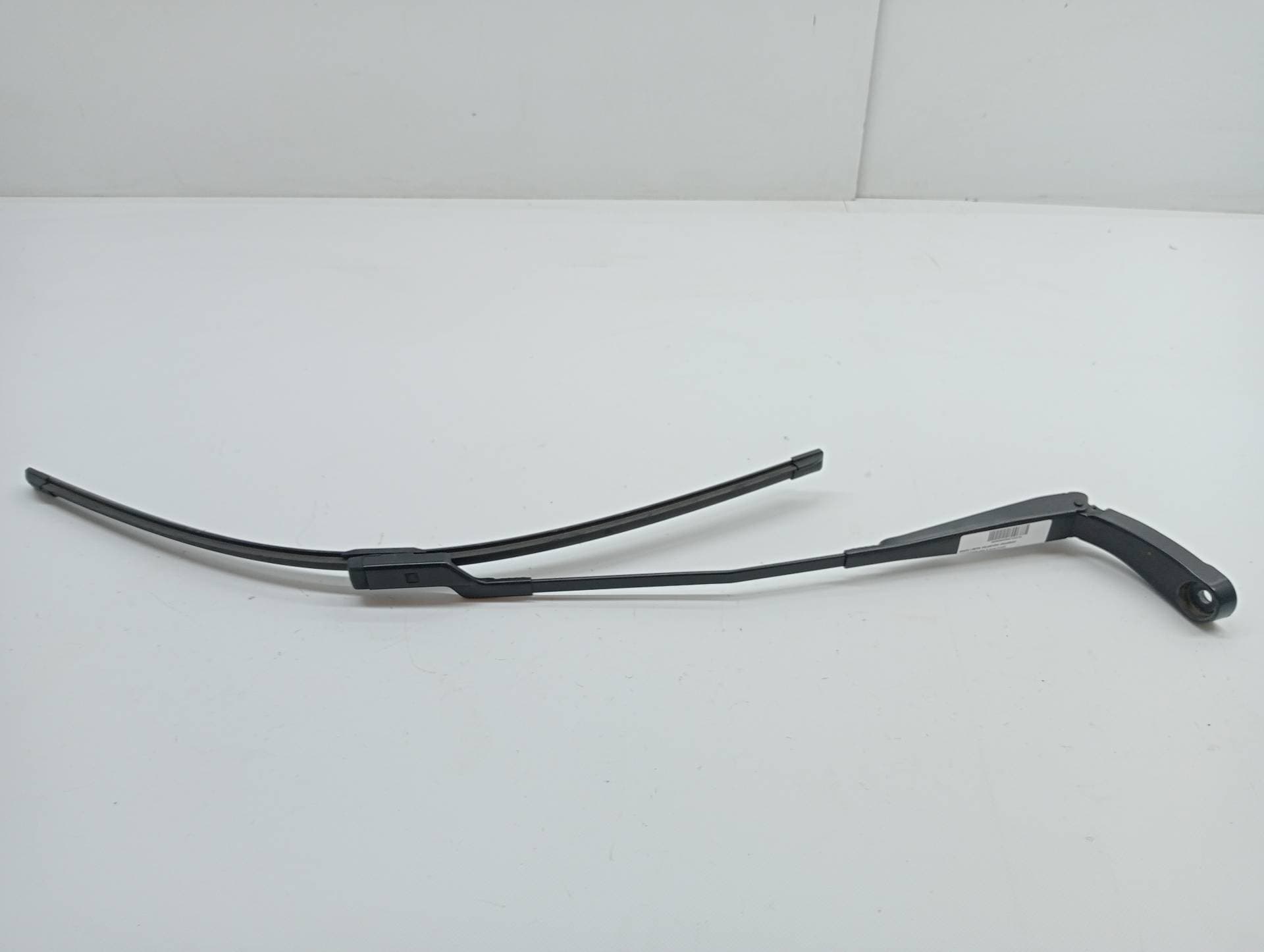 Brazo limpia delantero izquierdo OPEL GRANDLAND X (A18,P1UO)