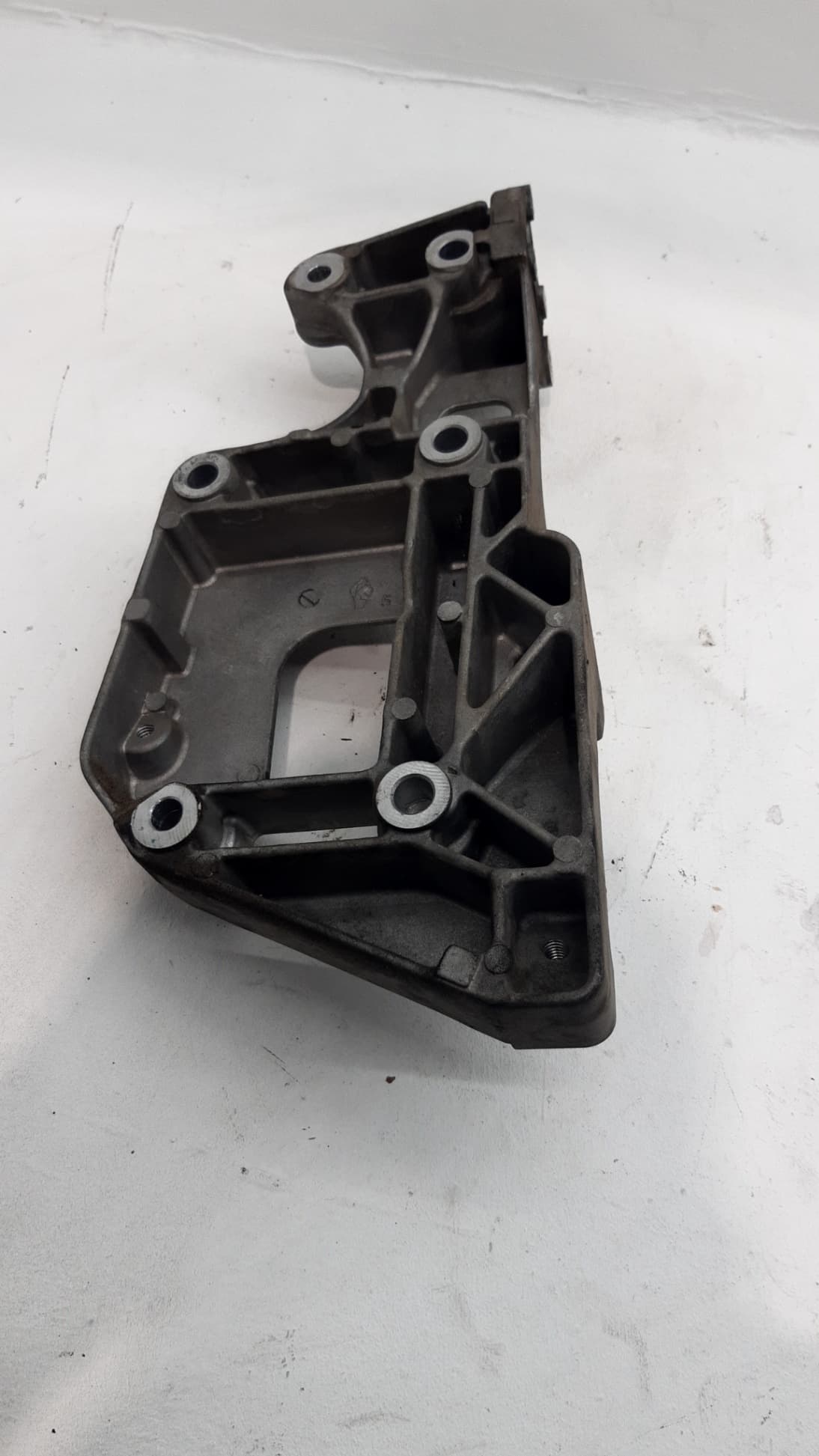 Soporte alternador SEAT LEON (1P1) 2