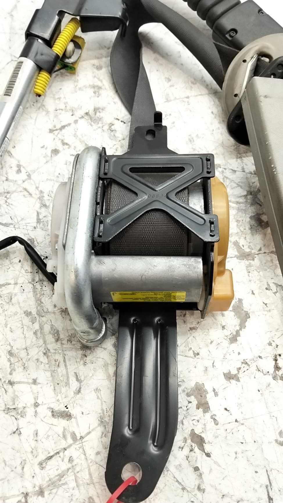 Cinturon seguridad delantero izquierdo HONDA CIVIC BERLINA (FN) 4