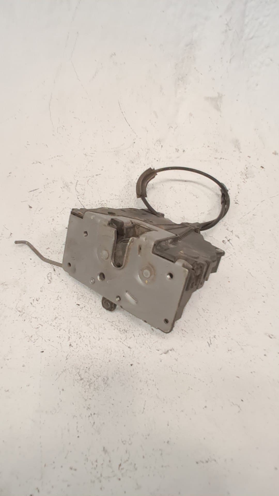 Cerradura puerta delantera izquierda OPEL CORSA D 2