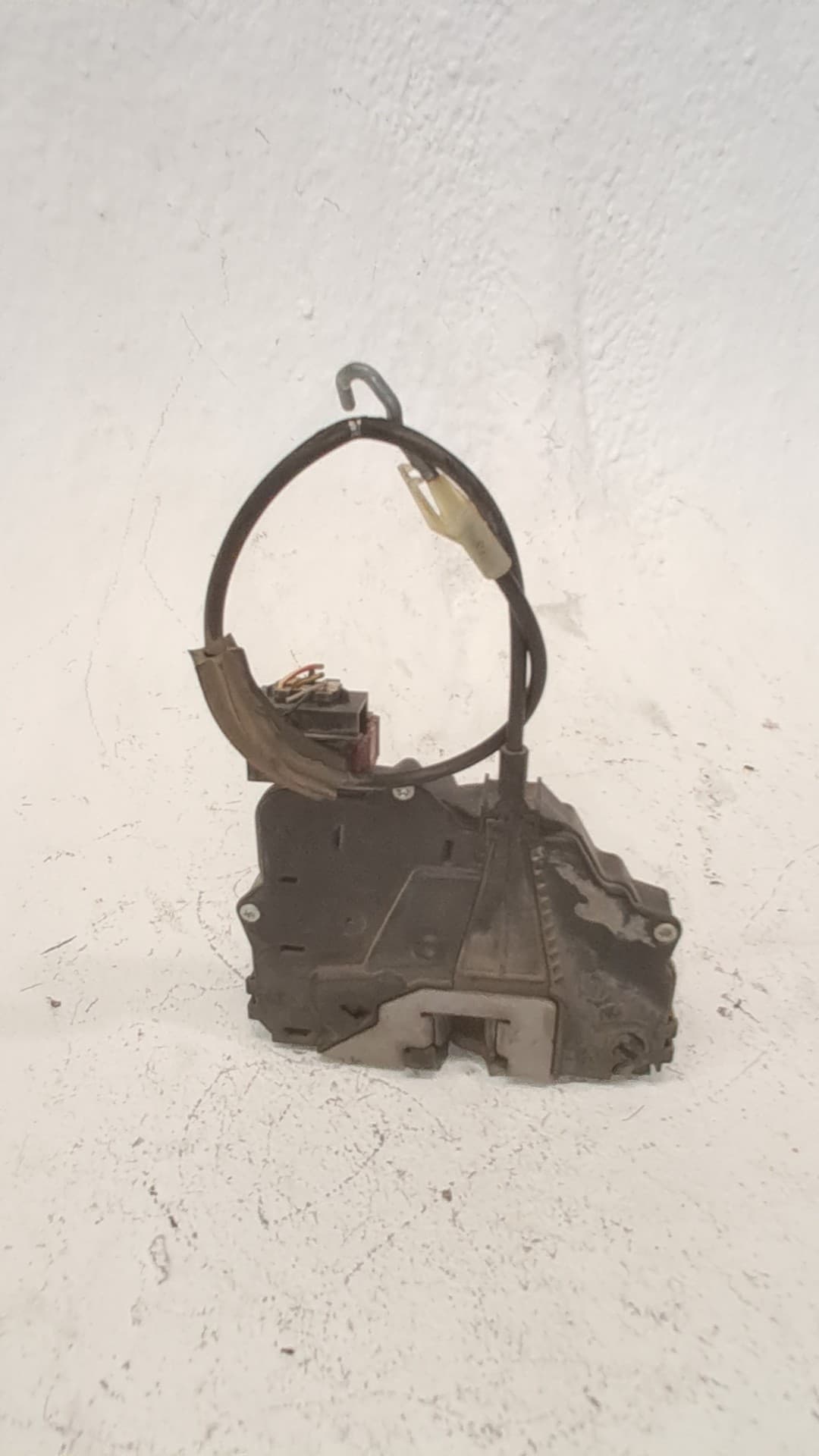 Cerradura puerta trasera izquierda OPEL CORSA D 3