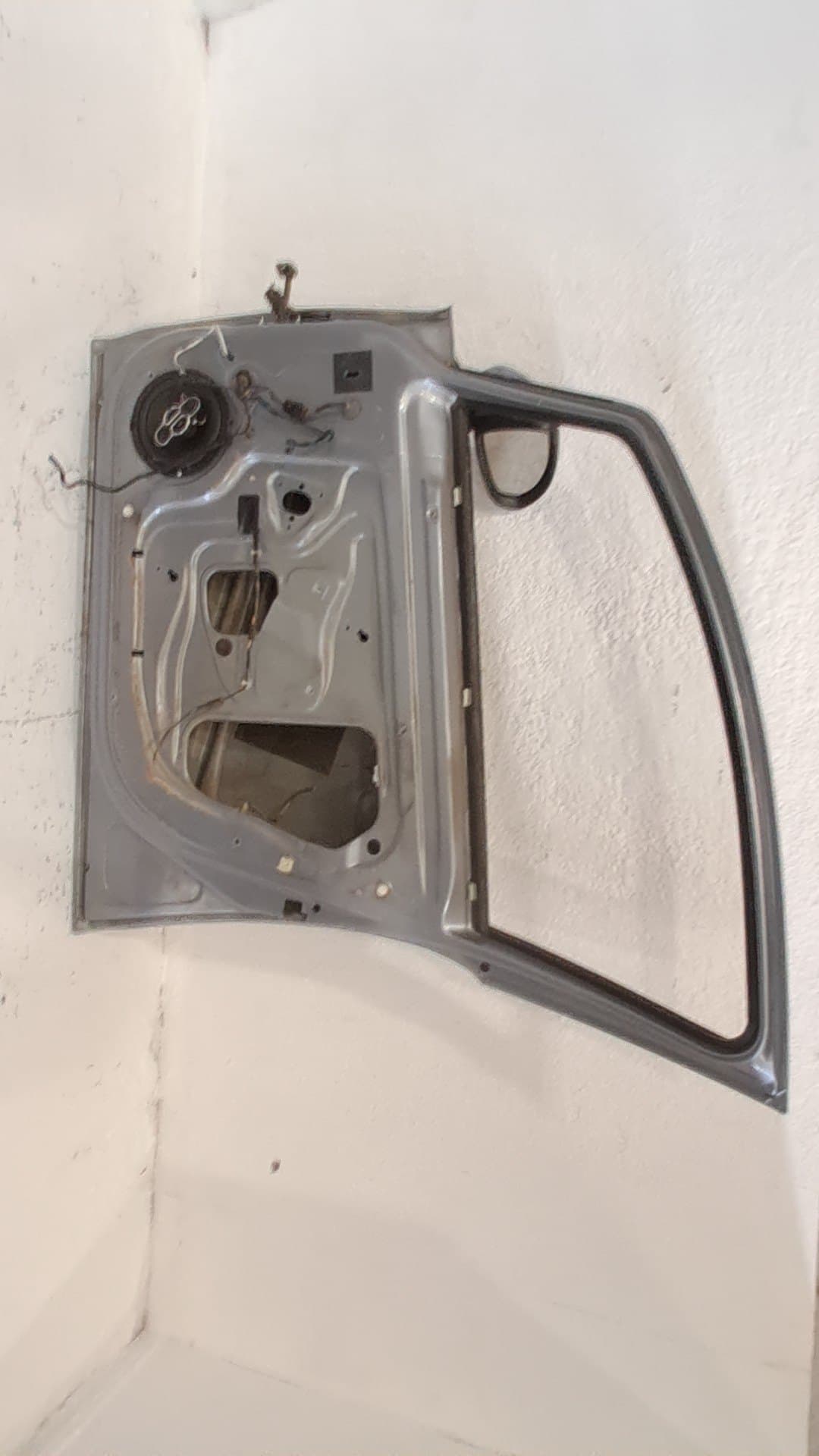 Puerta delantera derecha OPEL CORSA D 4