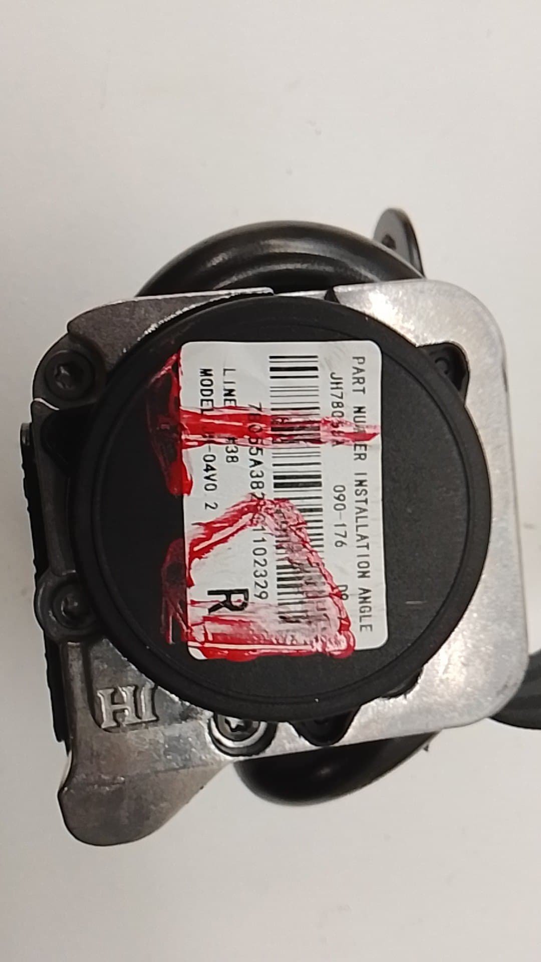 Cinturon seguridad trasero derecho OMODA C5 3