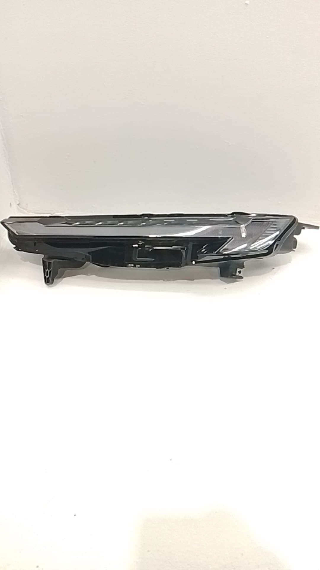 Faro antiniebla derecho OMODA C5