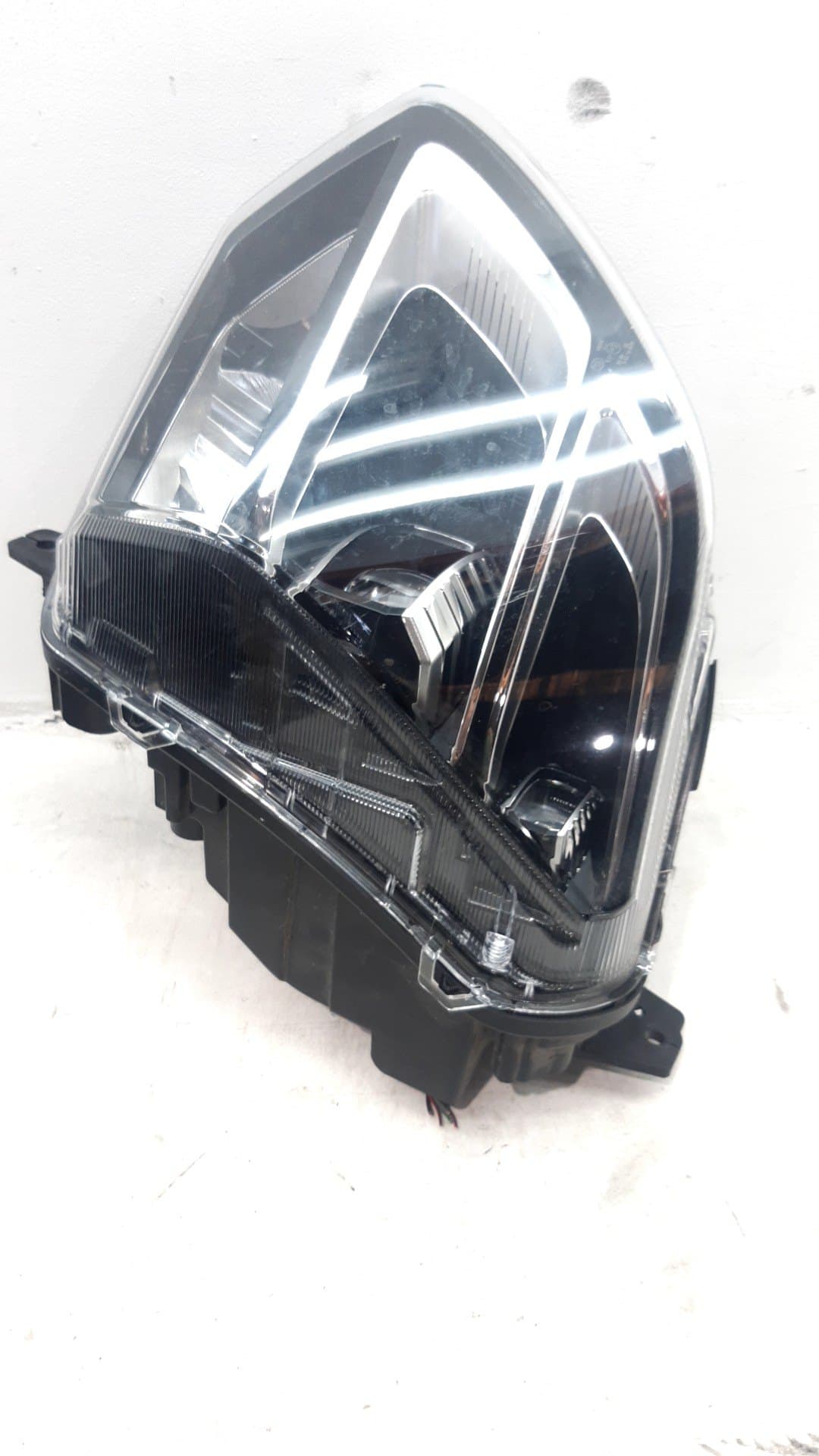 Faro izquierdo OMODA C5